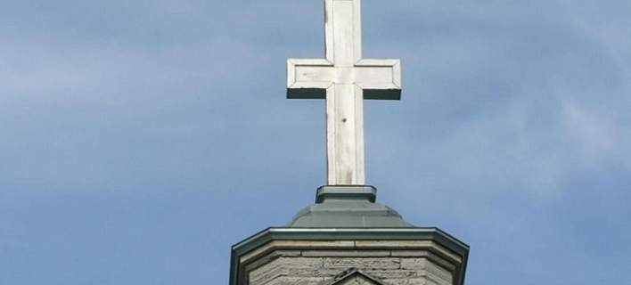 Ολλανδία: Γύρισαν ερωτικές σκηνές σε εκκλησία και τους άφησαν ελεύθερους επειδή καταργήθηκε ο νόμος περί βλασφημίας